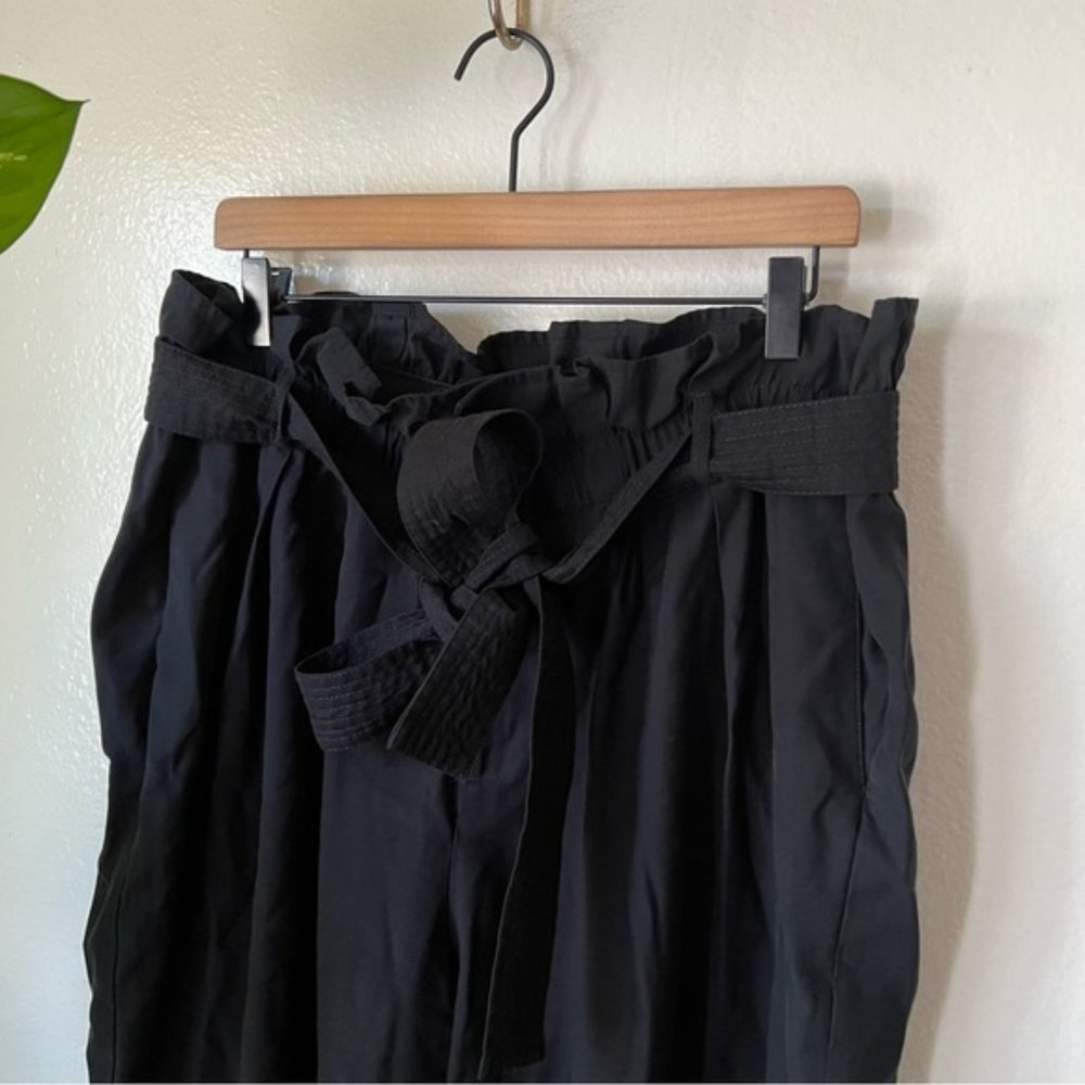 Lane Bryant | Paperbag Waist Cropped Pants